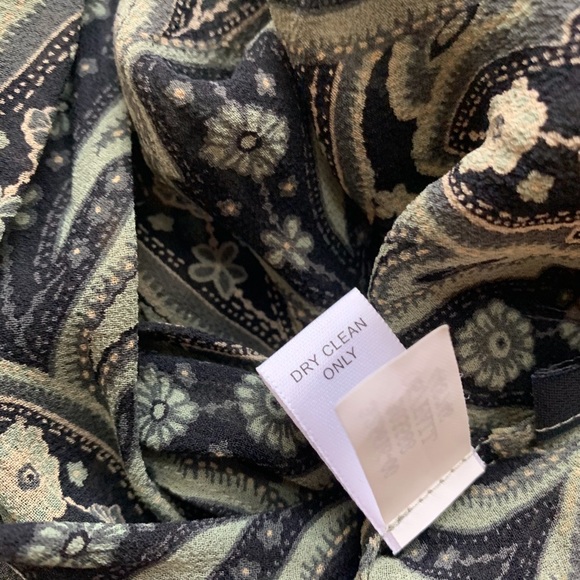 Banana Republic Paisley Blouse - Picture 8 of 8